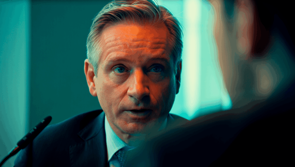 Netflix switches to all-cash $83B Warner Bros bid, won't lose to Paramount