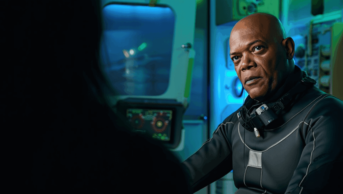 Samuel L Jackson's 1998 sci-fi flop revealed as worst Crichton adaptation